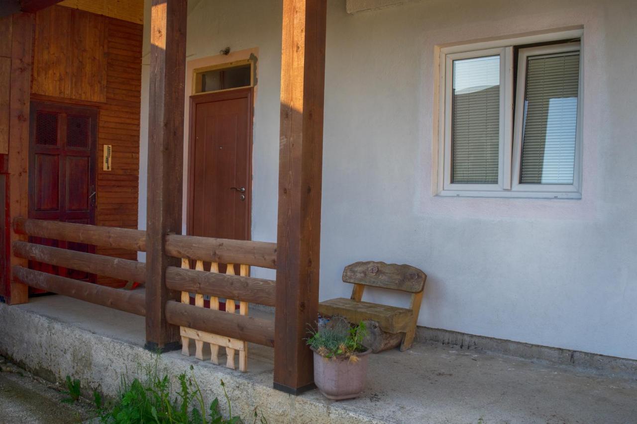 זבליאק Guest House Jezera מראה חיצוני תמונה